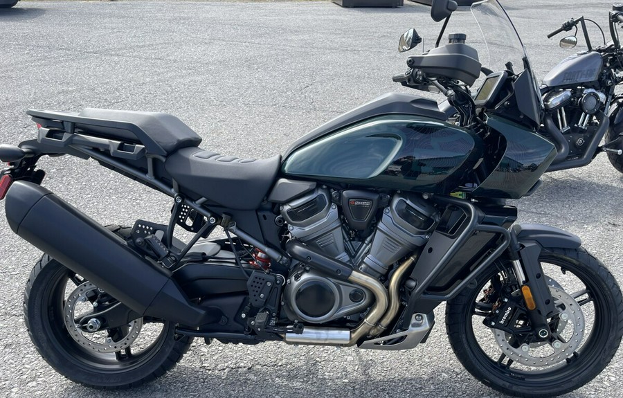 2024 Harley-Davidson Pan America™ 1250 Alpine Green