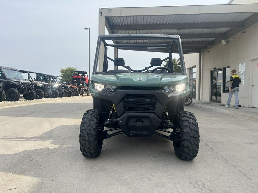 2025 Can-Am® Defender HD7