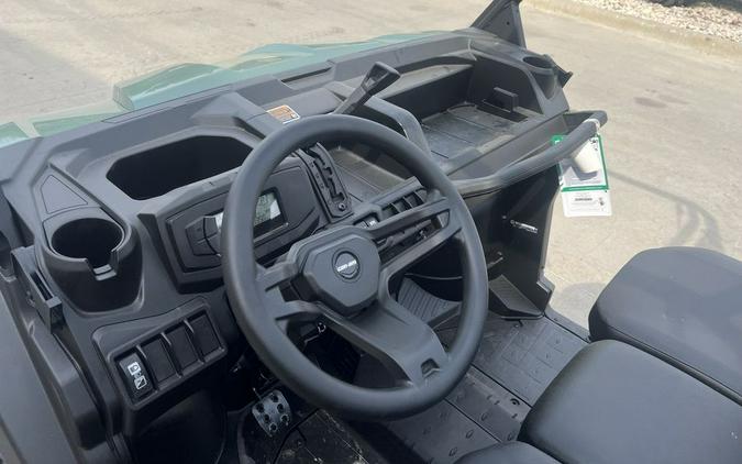 2025 Can-Am® Defender HD7