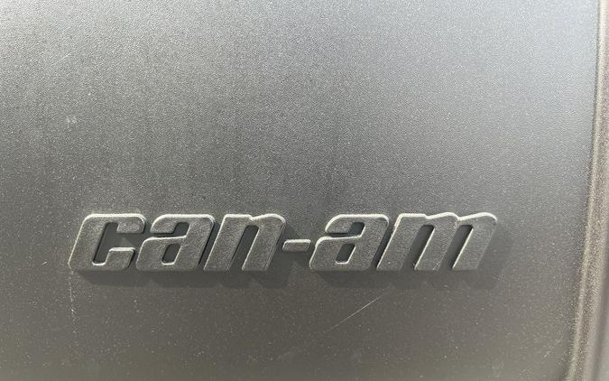 2025 Can-Am® Defender HD7