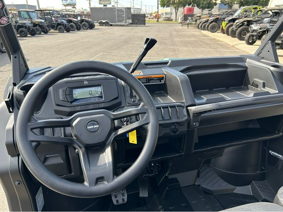 2025 Can-Am DEFENDER PRO DPS HD10