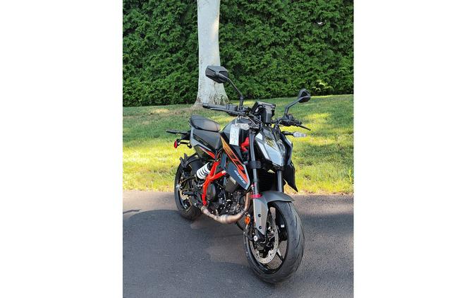 2026 KTM 390 DUKE, BLACK