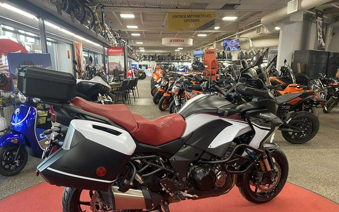 2019 Kawasaki Versys® 1000 SE LT+