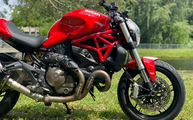 2015 Ducati Monster 821