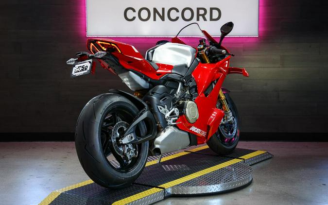 2026 Ducati Panigale V4 R