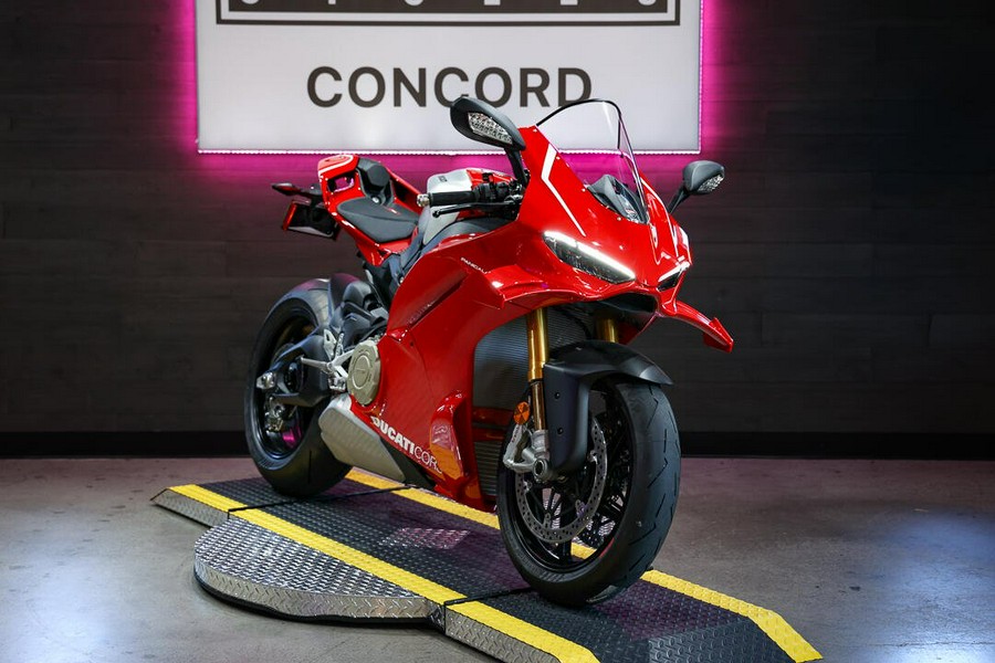 2026 Ducati Panigale V4 R