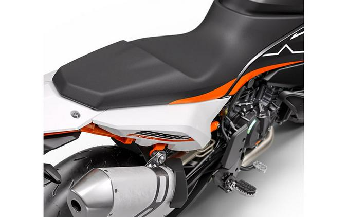 2024 KTM 890 SMT