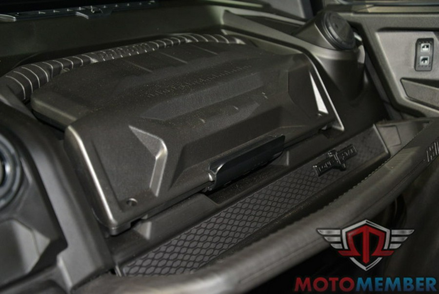 2025 Can-Am Defender MAX Lone Star Cab HD10