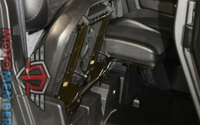 2025 Can-Am Defender MAX Lone Star Cab HD10