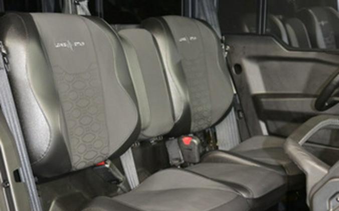 2025 Can-Am Defender MAX Lone Star Cab HD10