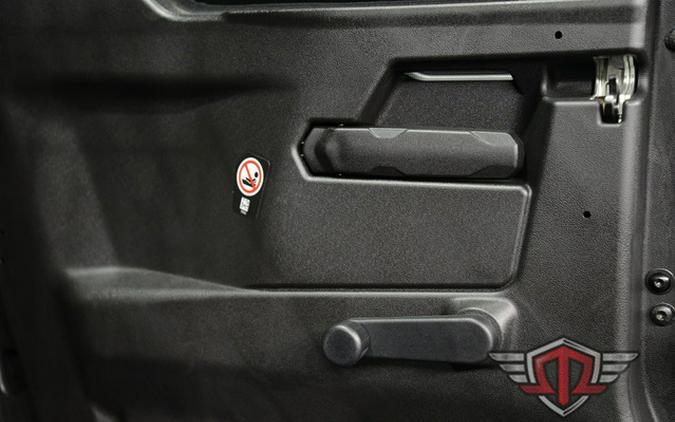 2025 Can-Am Defender MAX Lone Star Cab HD10