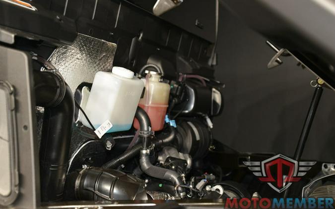 2025 Can-Am Defender MAX Lone Star Cab HD10