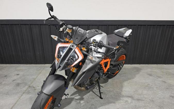 2022 KTM 1290 SUPERDUKE EVO