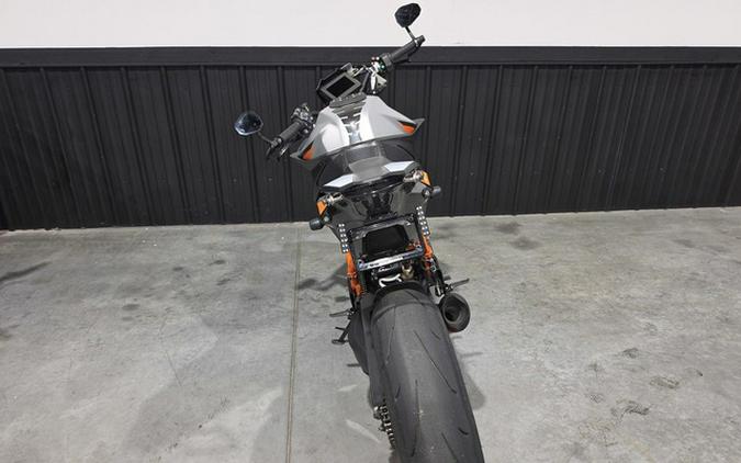 2022 KTM 1290 SUPERDUKE EVO