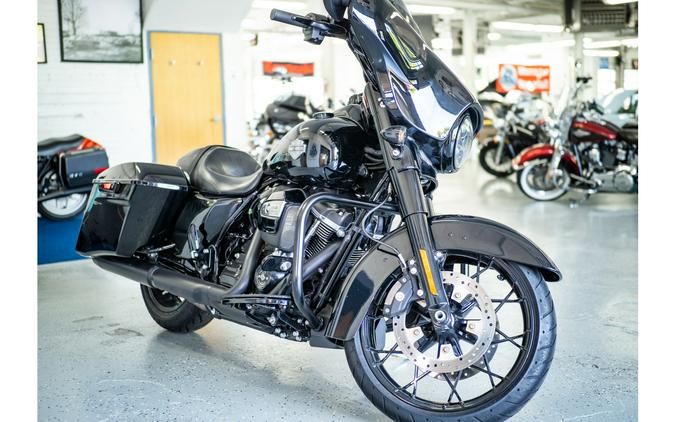 2021 Harley-Davidson® Street Glide® Special, Black Finish