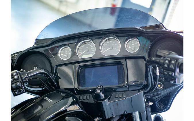 2021 Harley-Davidson® Street Glide® Special, Black Finish