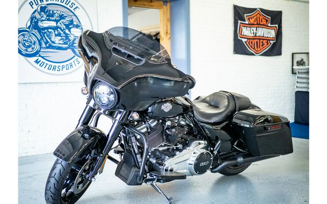 2021 Harley-Davidson® Street Glide® Special, Black Finish