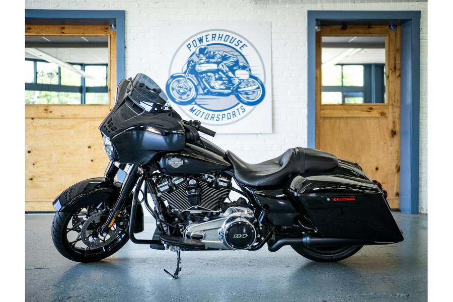 2021 Harley-Davidson® Street Glide® Special, Black Finish