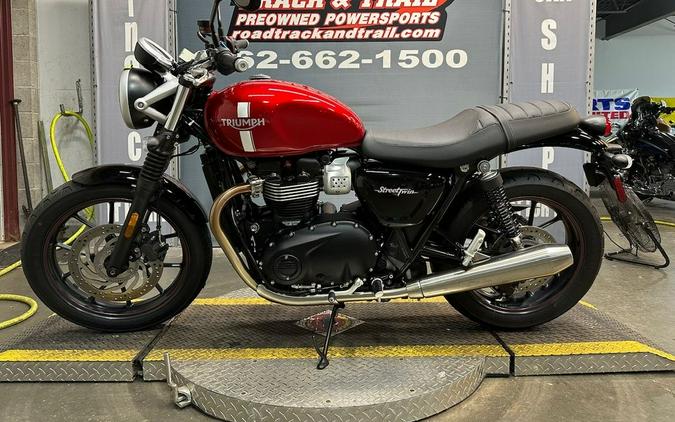 2018 Triumph Street Twin Cranberry Red