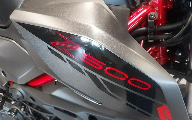 2025 Kawasaki Z500 SE ABS