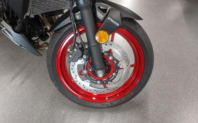 2025 Kawasaki Z500 SE ABS