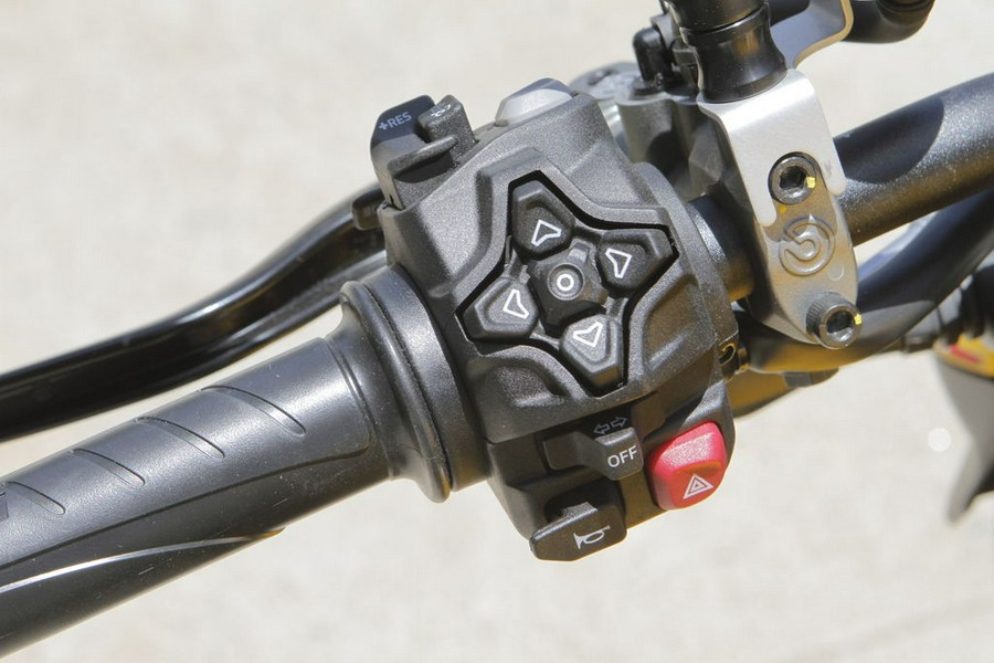 2026 Ducati Streetfighter V2 S
