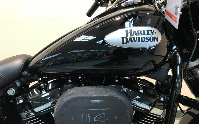 2021 Harley-Davidson Heritage Classic 114 Vivid Black FLHCS