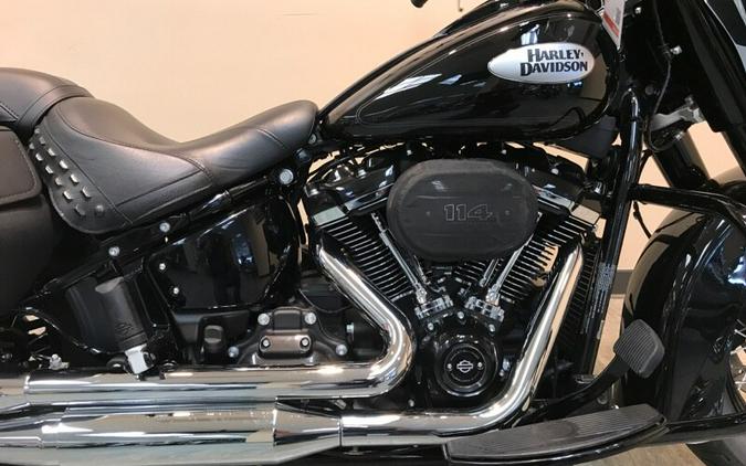 2021 Harley-Davidson Heritage Classic 114 Vivid Black FLHCS