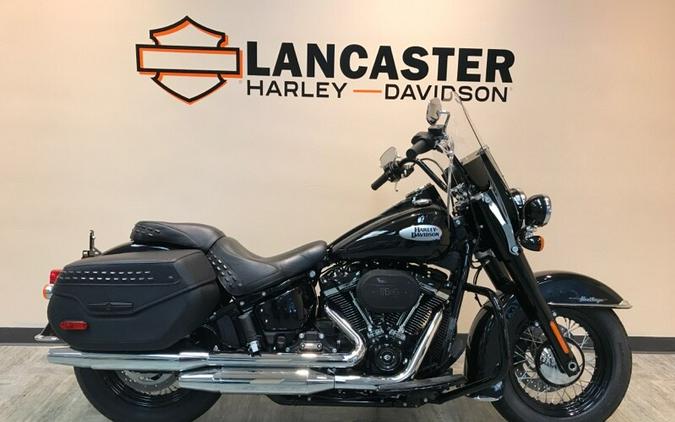 2021 Harley-Davidson Heritage Classic 114 Vivid Black FLHCS