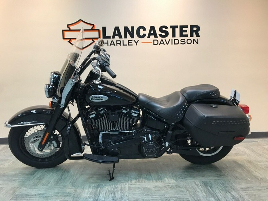 2021 Harley-Davidson Heritage Classic 114 Vivid Black FLHCS