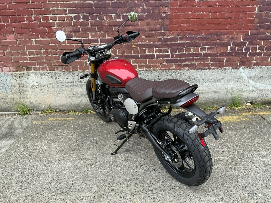 2024 Triumph SCRAMBLER 400 X