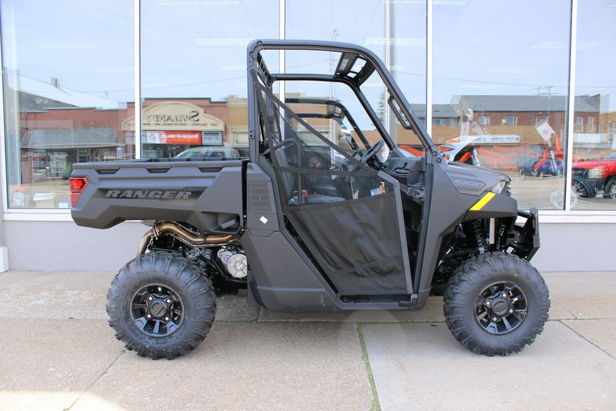 2024 Polaris Industries RANGER 1000 PREMIUM + WINCH - GRANITE GRAY