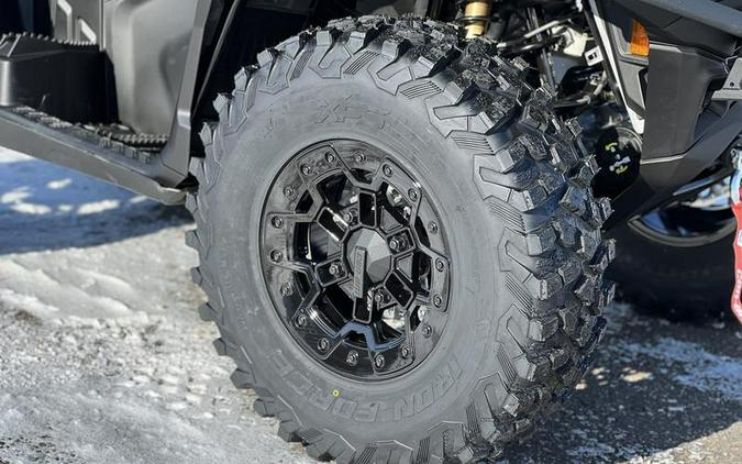 2026 Can-Am® Outlander MAX Backcountry Multicam Dark Camo