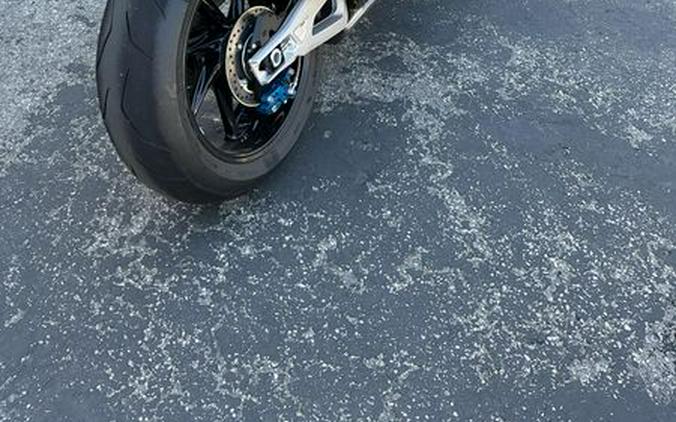 2022 BMW M 1000 RR