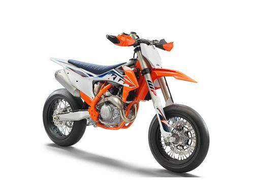 2021 KTM 450 SMR Review (13 Fast Facts and Supermoto Observations)