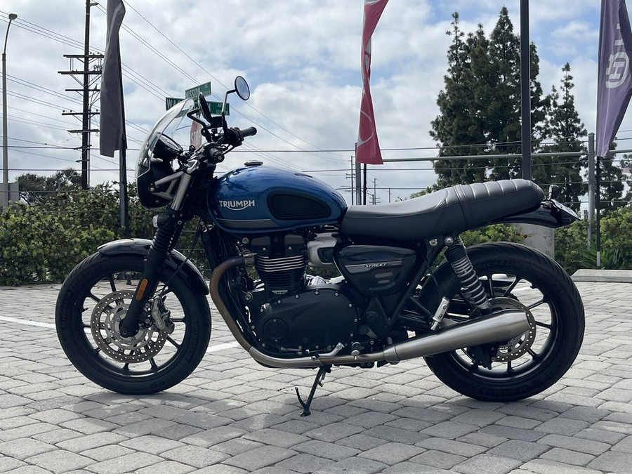 2022 Triumph Street Twin Cobalt Blue