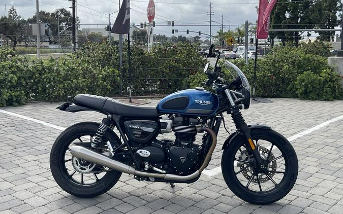 2022 Triumph Street Twin Cobalt Blue