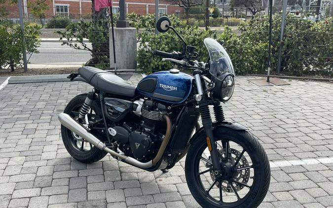 2022 Triumph Street Twin Cobalt Blue