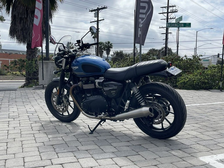 2022 Triumph Street Twin Cobalt Blue