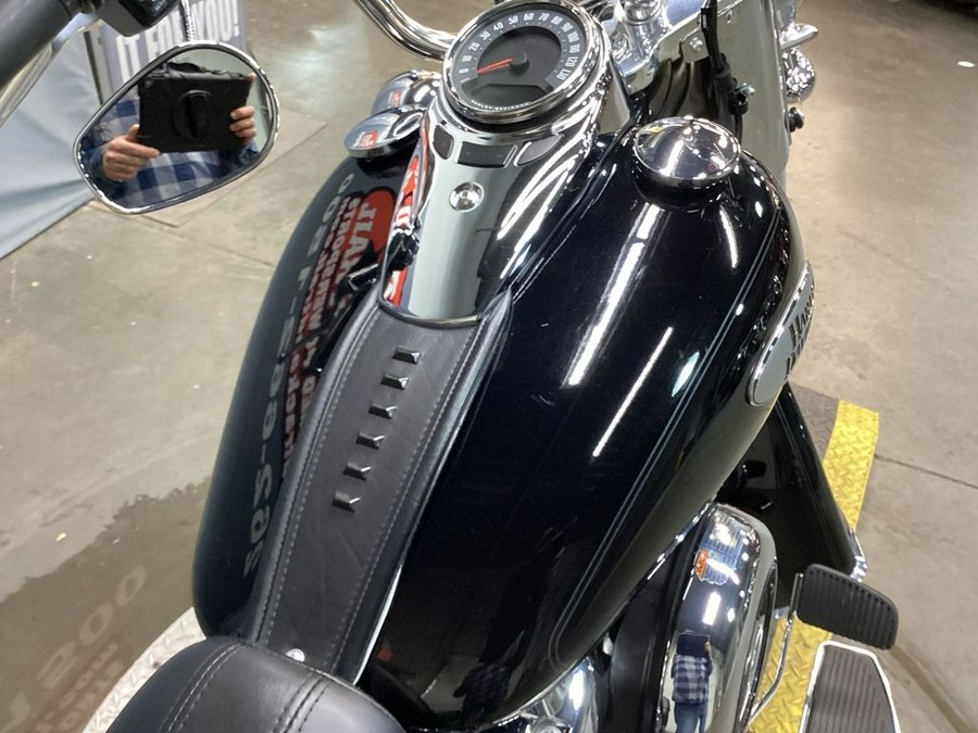 2021 Harley-Davidson® FLHC - Heritage Classic