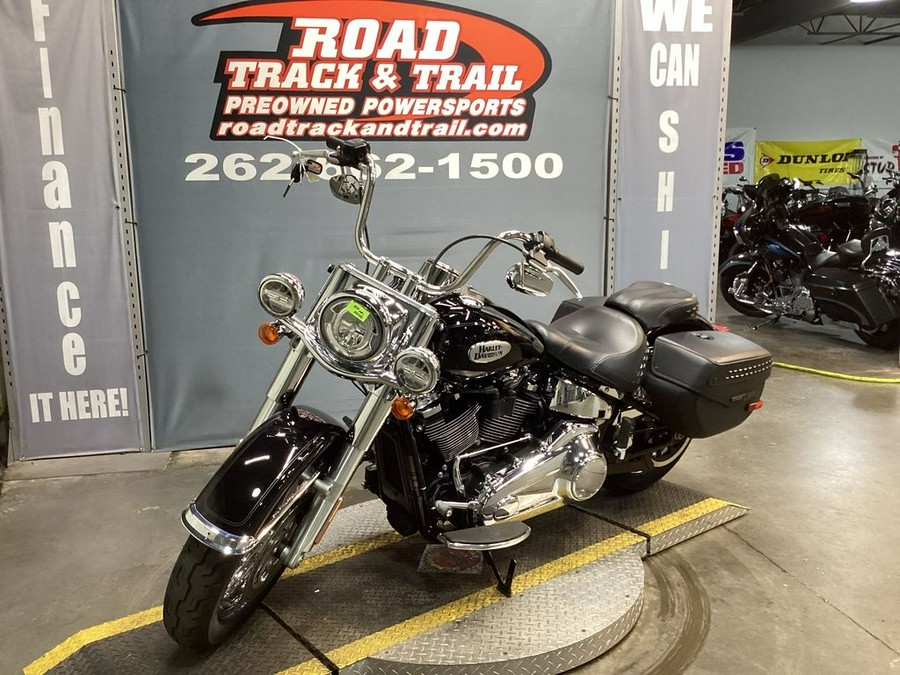 2021 Harley-Davidson® FLHC - Heritage Classic