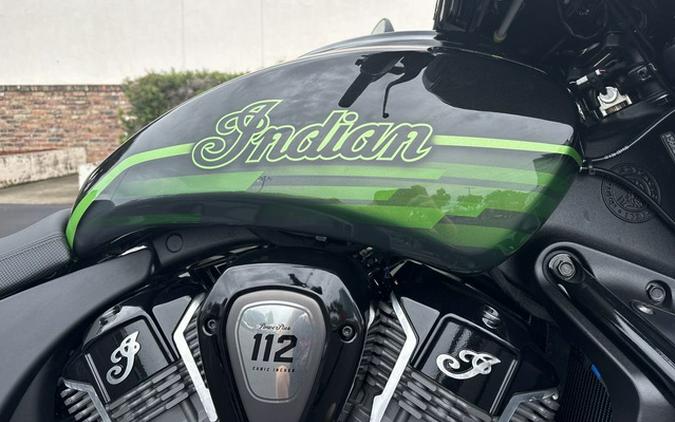2026 Indian Chieftain Powerplus Dark Horse Signature Series Abyss Metallic / Cypher Gr