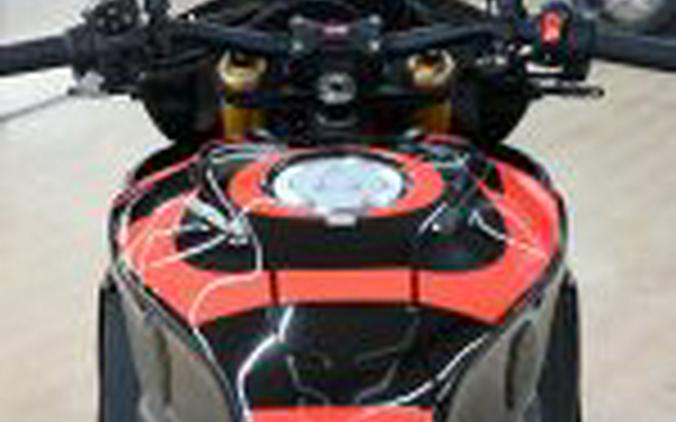 2026 Aprilia Tuono V4 Factory