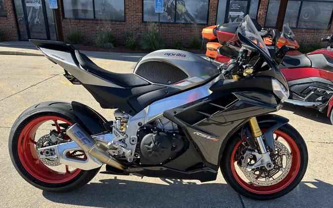 2022 Aprilia RSV4 1100