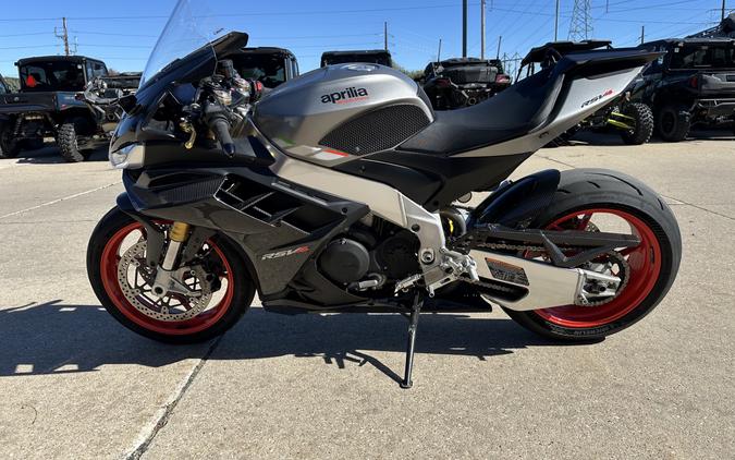 2022 Aprilia RSV4 1100