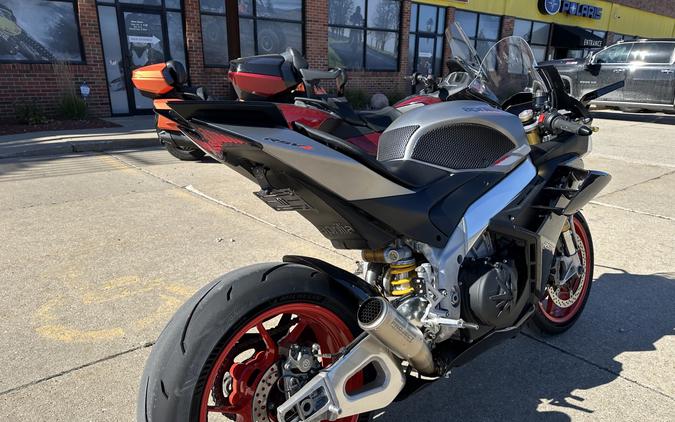 2022 Aprilia RSV4 1100