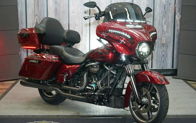 2017 Harley-Davidson® FLHXS - Street Glide® Special