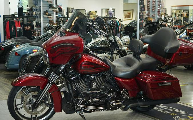 2017 Harley-Davidson® FLHXS - Street Glide® Special