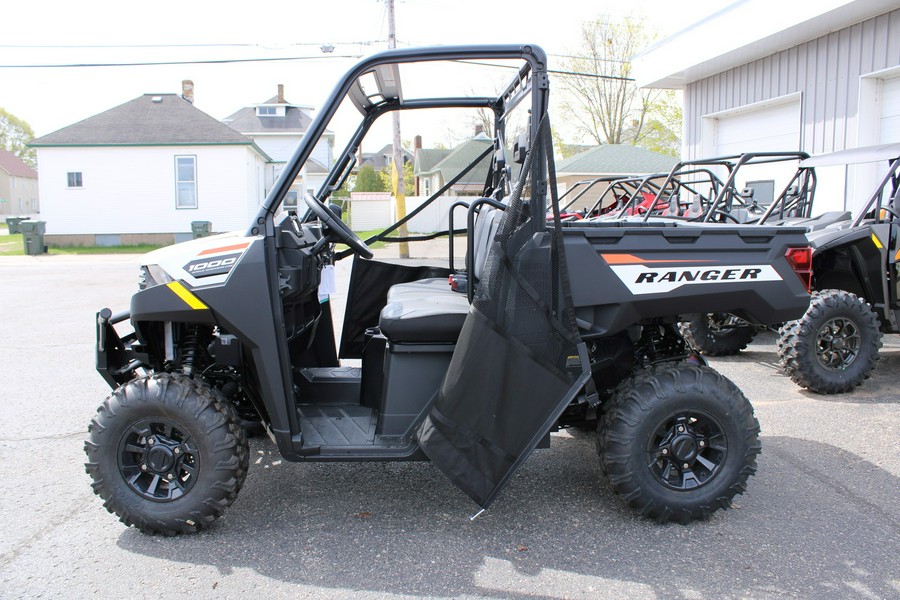 2024 Polaris Industries RANGER 1000 PREMIUM + WINCH - WHITE LIGHTNING