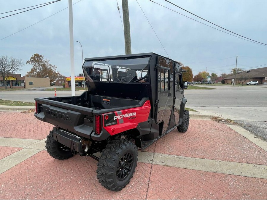 2025 Honda Pioneer 1000-6 Crew Deluxe